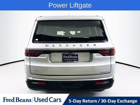 Used 2022 Jeep Wagoneer Series II w/ Premium Group I image 6