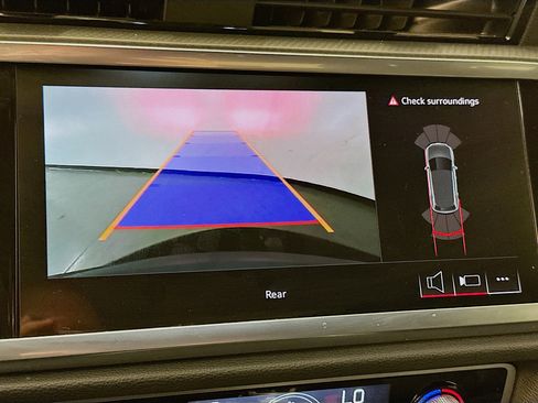 Used 2025 Audi Q3 2.0T Premium image 22