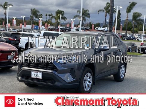 Certified 2025 Toyota RAV4 LE image 1