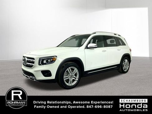 Used 2021 Mercedes-Benz GLB 250 4MATIC image 2