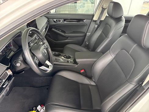 Used 2024 Honda Civic Touring image 23