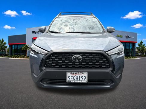 Used 2023 Toyota Corolla Cross LE w/ Moonroof Package FWD image 2