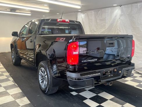 Used 2021 Chevrolet Colorado Z71 w/ Safety Package AWD/4WD image 8