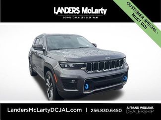 Used 2023 Jeep Grand Cherokee Overland w/ Luxury Tech Group IV video 1
