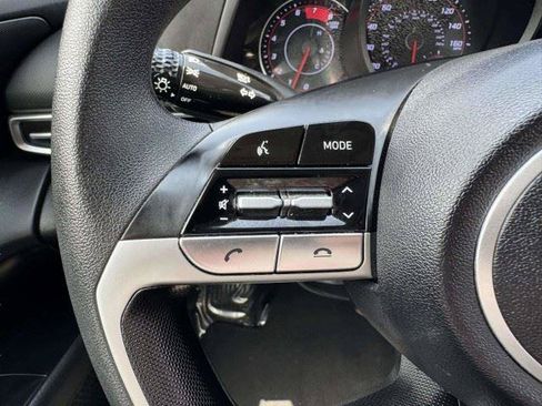 Used 2023 Hyundai Elantra SEL FWD image 28