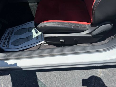 Used 2018 Dodge Challenger SXT Plus RWD image 13