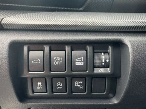 Used 2021 Subaru Forester Limited AWD/4WD image 7