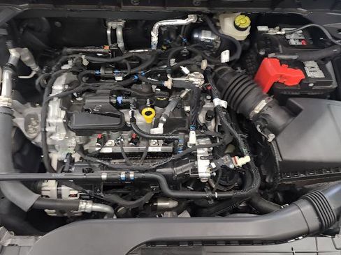 Used 2022 Ford Escape SE w/ SE Sport Appearance Package image 27