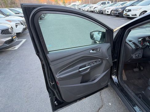 Used 2016 Ford Escape SE w/ SE Leather Comfort Package image 8