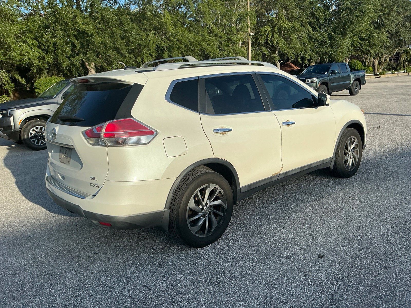 Used 2015 Nissan Rogue SL FWD image 9