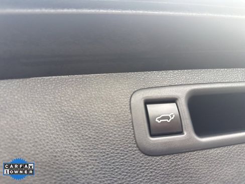 Used 2022 Toyota Highlander XSE image 25