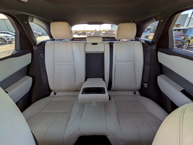 Used 2019 Land Rover Range Rover Velar R-Dynamic SE AWD/4WD image 21