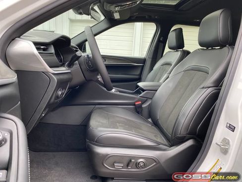 New 2026 Jeep Grand Cherokee Altitude AWD/4WD image 25