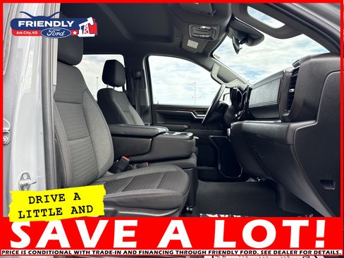 Used 2024 GMC Sierra 1500 SLE image 15