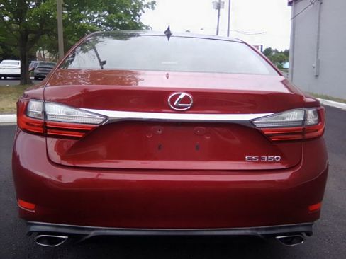 Used 2016 Lexus ES 350 w/ Luxury Package w/Wood Trim FWD image 3