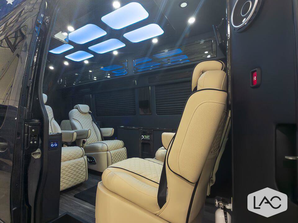 Used 2026 Mercedes-Benz Sprinter 3500 image 3