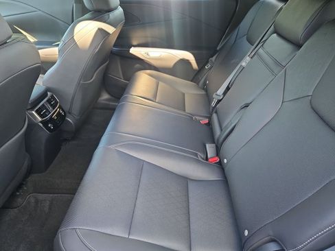 Used 2024 Lexus RX 350 Premium Plus w/ Convenience Package FWD image 19