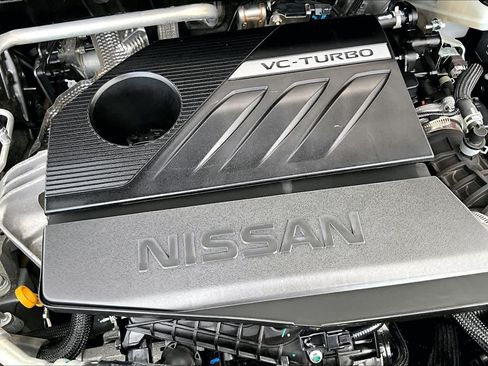 Used 2023 Nissan Rogue SV FWD image 33