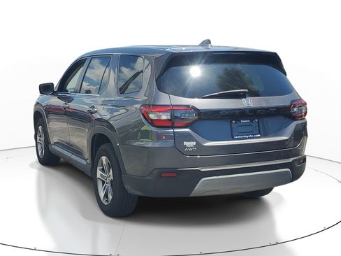 Used 2025 Honda Pilot EX-L image 4