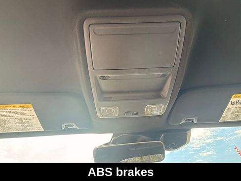 Used 2024 Ford Mustang Coupe image 12