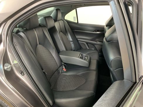 Used 2022 Toyota Camry XSE FWD image 35