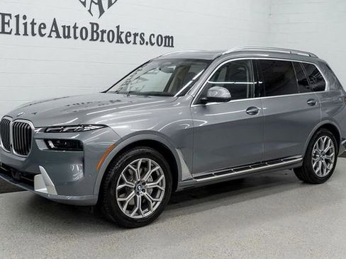 Used 2024 BMW X7 xDrive40i image 46