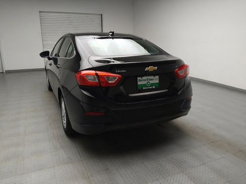 Used 2018 Chevrolet Cruze LT FWD image 6