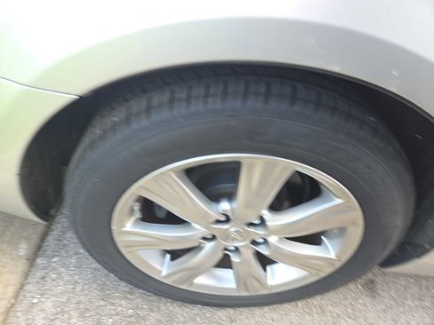 Used 2011 Lexus GS 350 AWD w/ Luxury Value Edition image 4