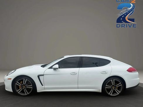 Used 2015 Porsche Panamera 4 AWD/4WD image 9