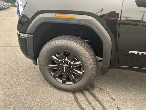 New 2026 GMC Sierra 3500 AT4 w/ AT4 Premium Plus Package AWD/4WD image 7