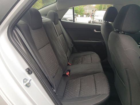 Used 2022 Kia Rio LX image 13