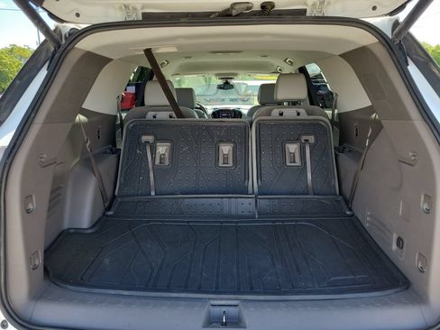 Used 2020 Chevrolet Traverse Premier w/ LPO, Floor Liner Package FWD image 7