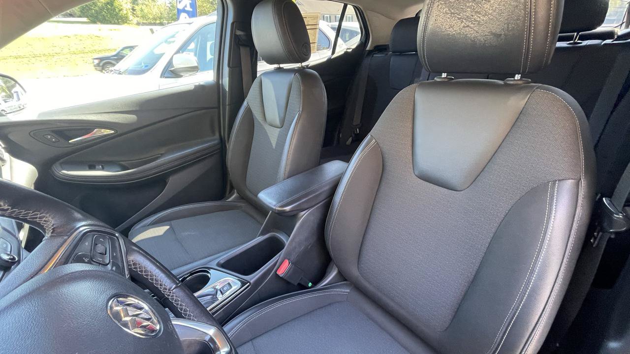 Used 2020 Buick Encore GX Preferred w/ Sport Touring Package AWD/4WD image 17