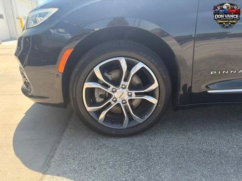 Certified 2022 Chrysler Pacifica Pinnacle AWD/4WD image 28