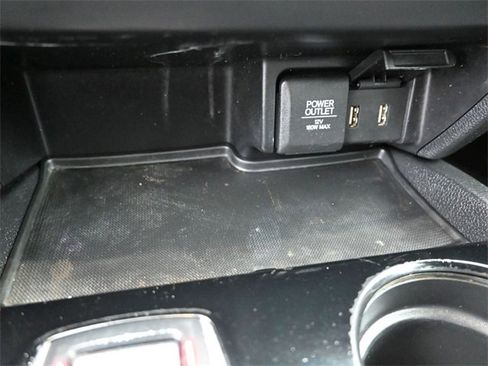 Used 2018 Honda Pilot Elite image 9