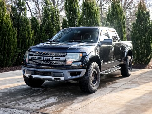 Used 2014 Ford F150 Raptor w/ Equipment Group 801A Luxury image 5