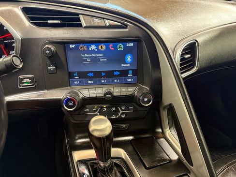 Used 2014 Chevrolet Corvette Stingray Coupe image 16