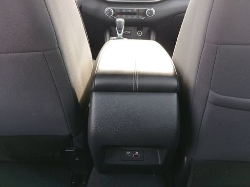 Used 2023 Nissan Altima 2.5 SV FWD image 21