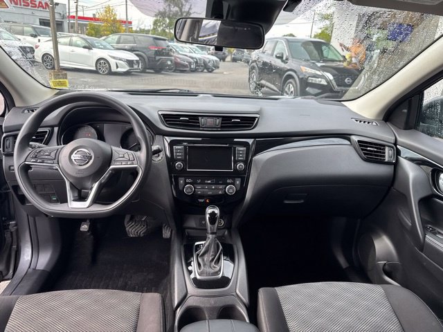 Used 2019 Nissan Rogue Sport SV AWD/4WD image 18