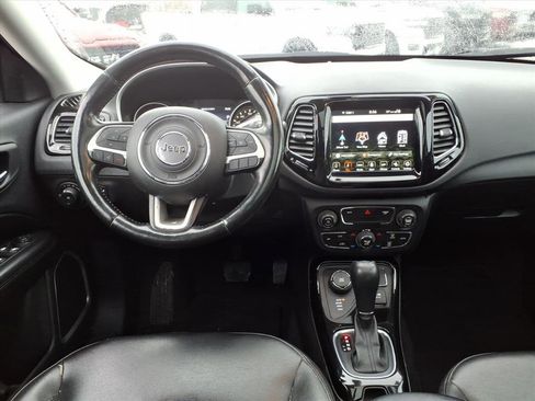 Certified 2020 Jeep Compass Latitude image 13