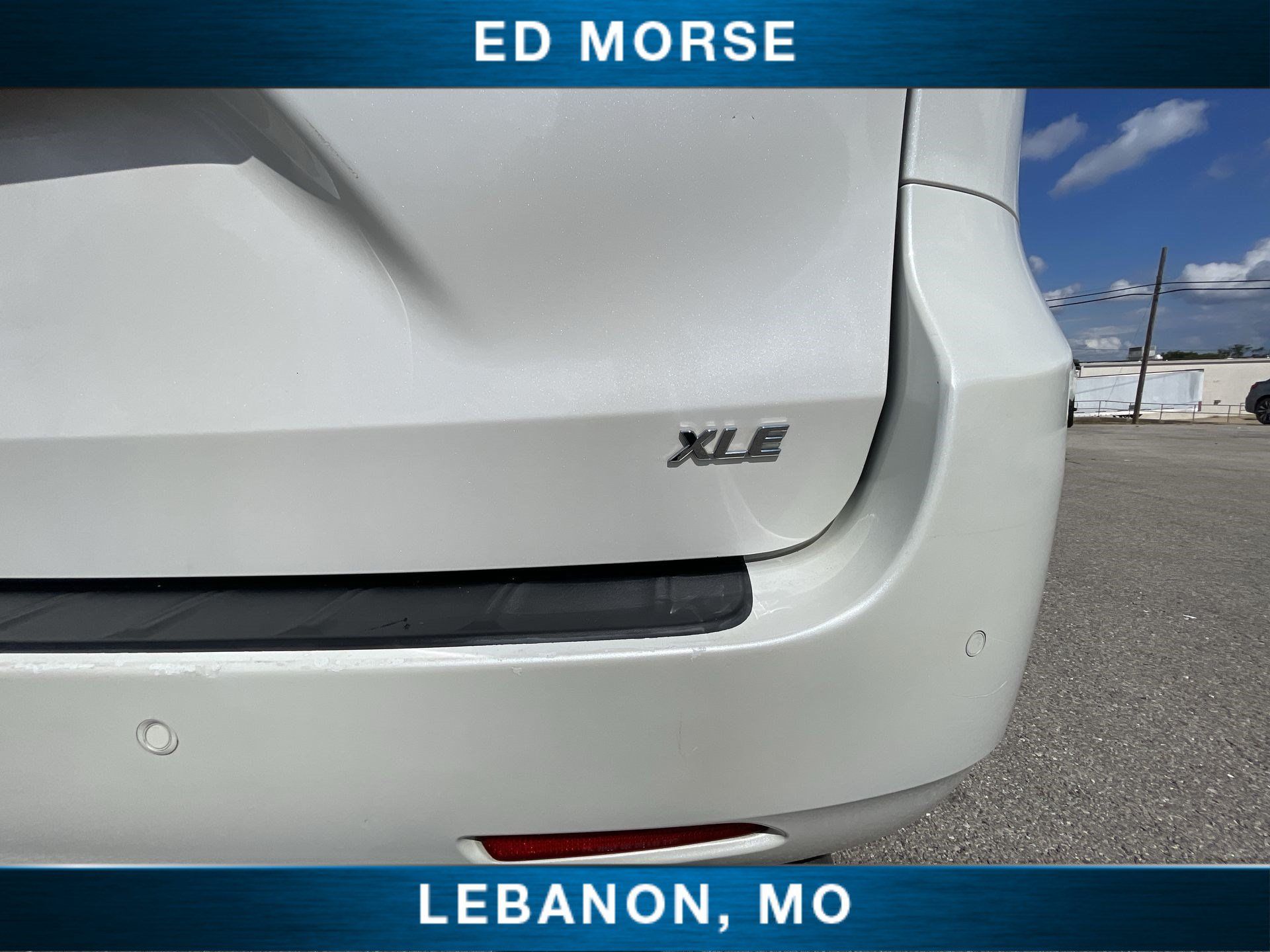 Used 2018 Toyota Sienna XLE w/ XLE Navigation Package FWD image 29