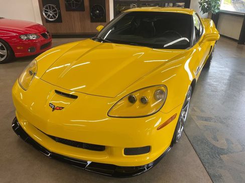 Used 2011 Chevrolet Corvette Grand Sport w/ Preferred Equipment Group RWD image 3