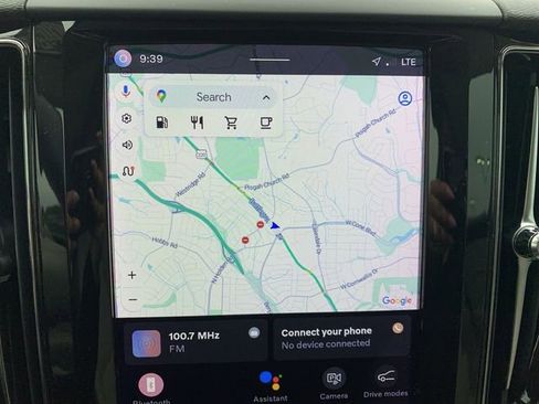 Used 2023 Volvo XC60 B5 Plus w/ Climate Package image 23