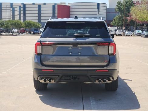 Used 2025 Ford Explorer ST AWD/4WD image 6