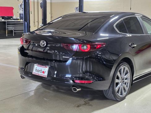 Used 2025 MAZDA MAZDA3 s FWD image 11