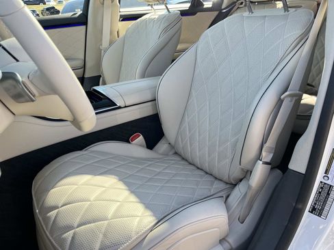 Certified 2025 Mercedes-Benz S 580 4MATIC Sedan image 22