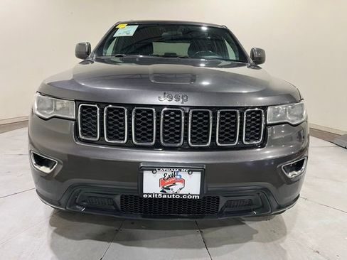 Used 2018 Jeep Grand Cherokee Laredo image 4