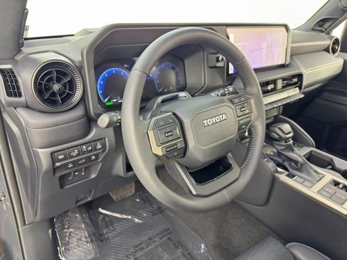 Used 2025 Toyota Land Cruiser w/ Premium Package image 15