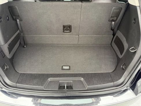 Used 2017 Buick Enclave Leather image 9