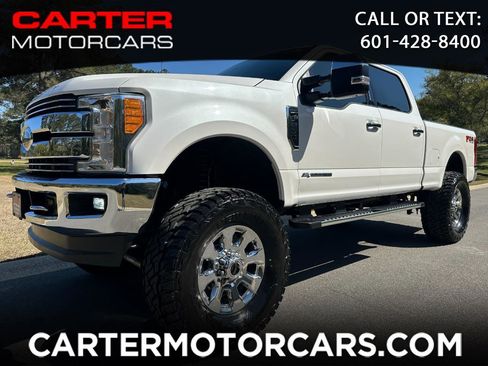 Used 2017 Ford F250 Lariat w/ Chrome Package image 1